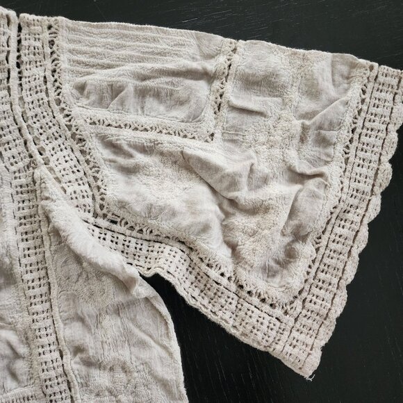 Democracy Patterned & Embroidered Short Sleeve Summer Boho Island Top Sz. L - Picture 4 of 7